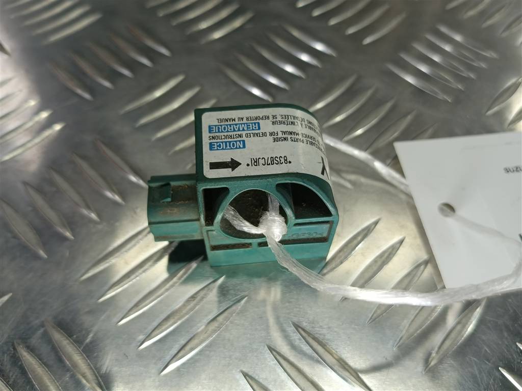 датчик удара (air bag) SUZUKI SX4 1.6 MT (125 л.с.)Swift  III (2004—2011) Хетчбэк 3893080J00, 4200 рублей, Москва