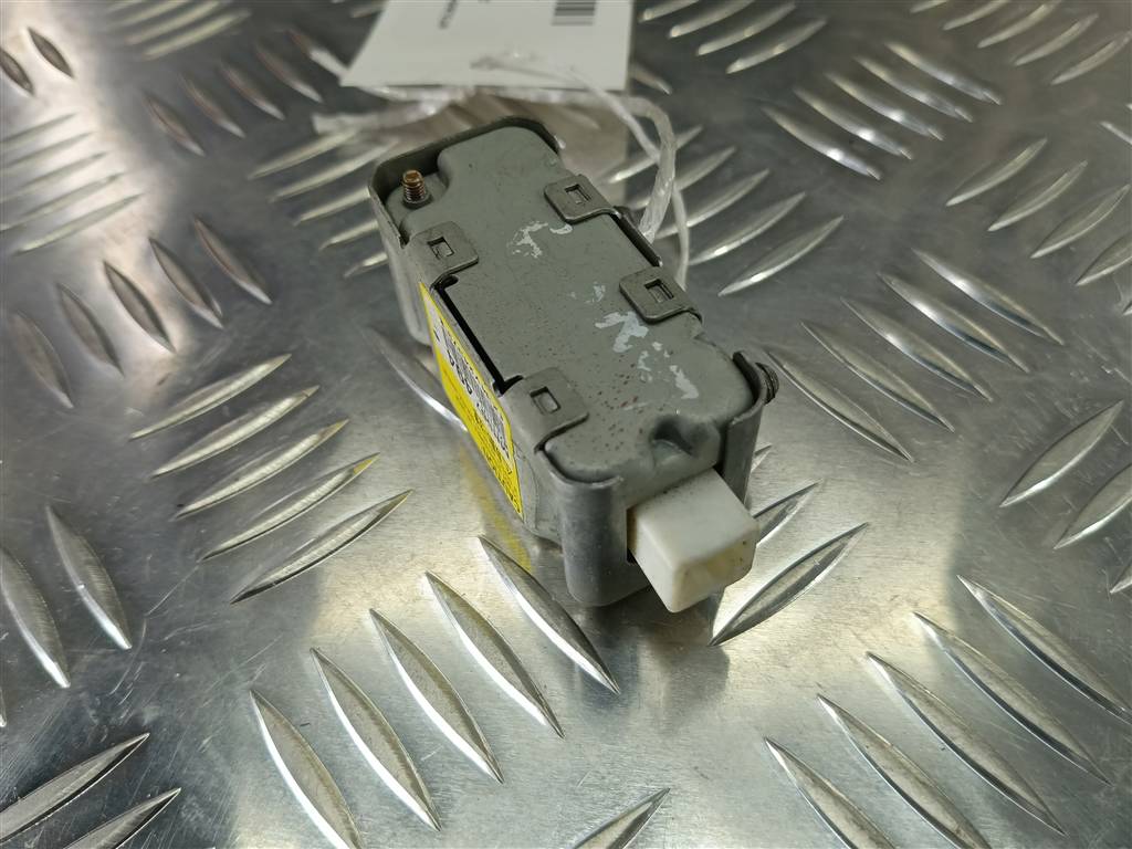 датчик удара (air bag) MITSUBISHI LANCER  MR587494, 630 рублей, Москва