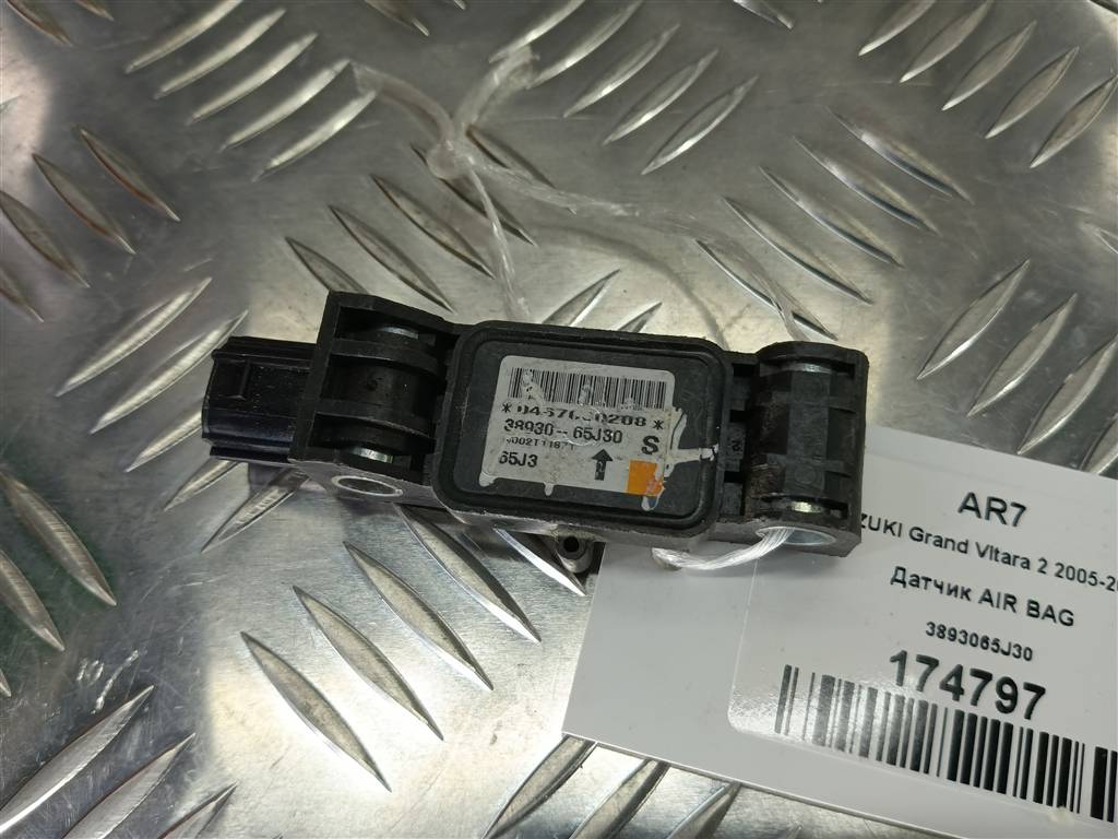 датчик удара (air bag) SUZUKI Grand Vitara 2.0 4WD MT (140 л.с.)Grand Vitara  II (2005—2008) Внедорожник 3893065J30, 520 рублей, Москва