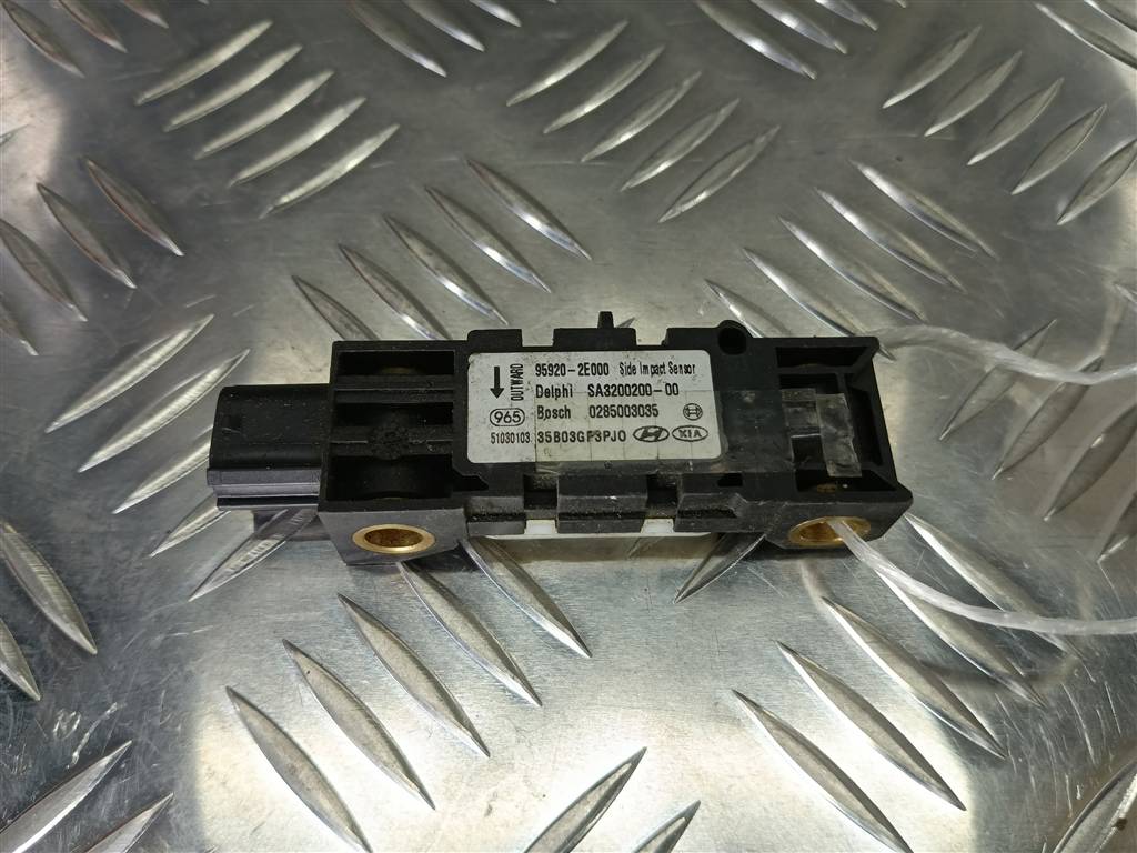 датчик удара (air bag) Hyundai TUCSON 2.0 CRDi AT (112 л.с.)Tucson  I (2004—2011) Внедорожник 959202E000, 520 рублей, Москва