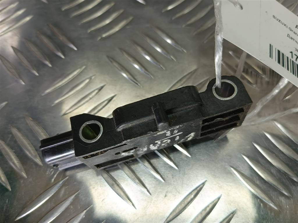 датчик удара (air bag) SUZUKI Grand Vitara 2.0 4WD MT (140 л.с.)Grand Vitara  II (2005—2008) Внедорожник 3893065J30, 520 рублей, Москва