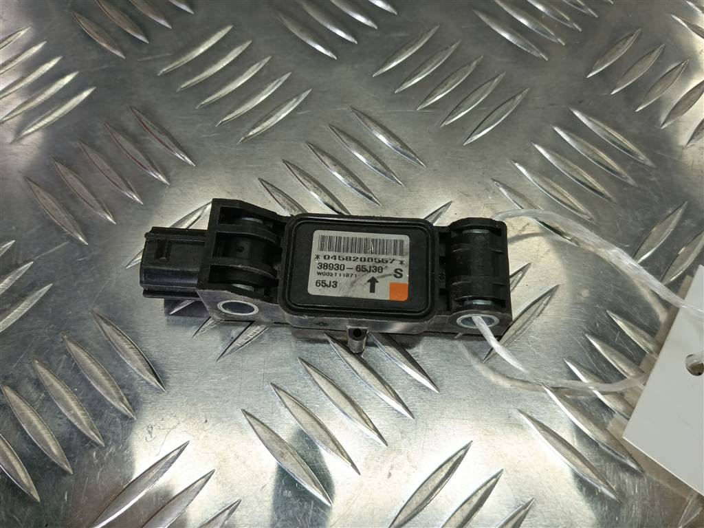 датчик удара (air bag) SUZUKI Grand Vitara 2.0 4WD MT (140 л.с.)Grand Vitara  II (2005—2008) Внедорожник 3893065J30, 520 рублей, Москва