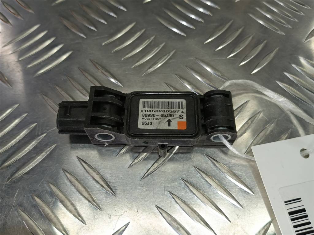 датчик удара (air bag) SUZUKI Grand Vitara 2.0 4WD MT (140 л.с.)Grand Vitara  II (2005—2008) Внедорожник 3893065J30, 520 рублей, Москва