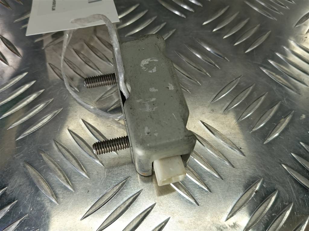 датчик удара (air bag) MITSUBISHI LANCER  8651A030, 520 рублей, Москва