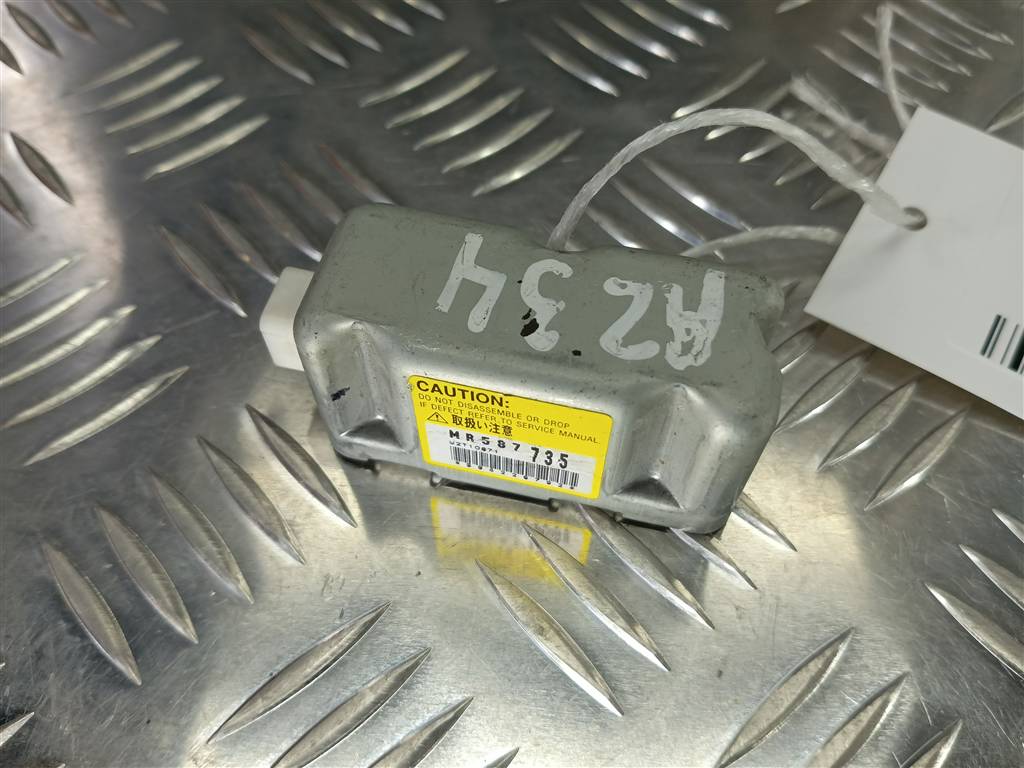 датчик удара (air bag) MITSUBISHI OUTLANDER  MR587735, 630 рублей, Москва