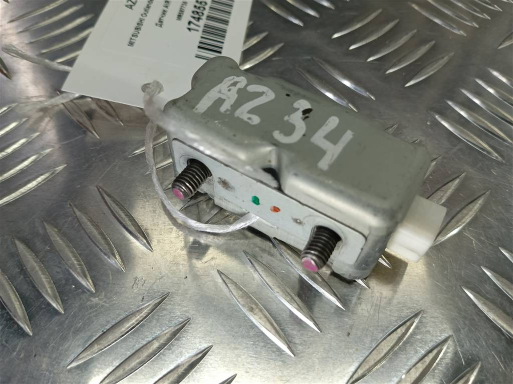 датчик удара (air bag) MITSUBISHI OUTLANDER  MR587735, 630 рублей, Москва