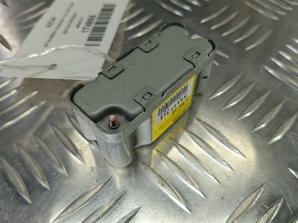 датчик удара (air bag) MITSUBISHI OUTLANDER  MR587735, 630 рублей, Москва