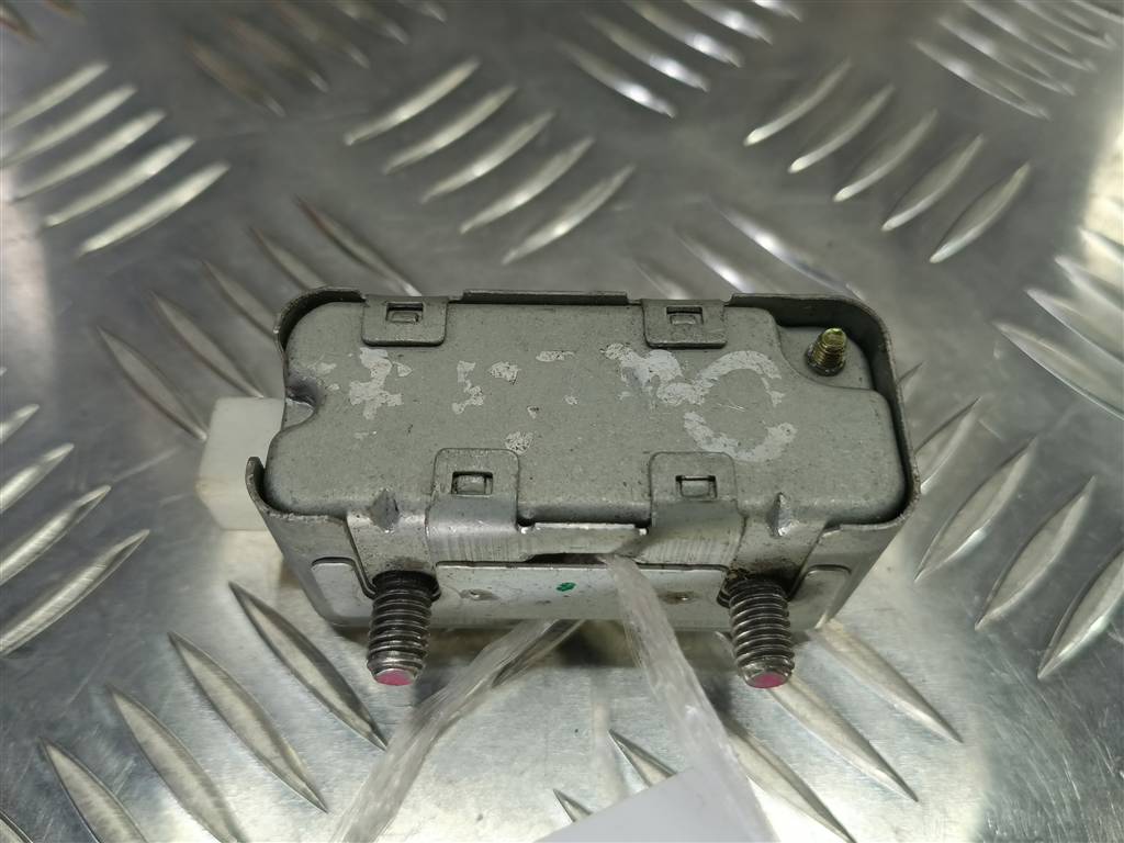 датчик удара (air bag) MITSUBISHI OUTLANDER  MR587735, 630 рублей, Москва