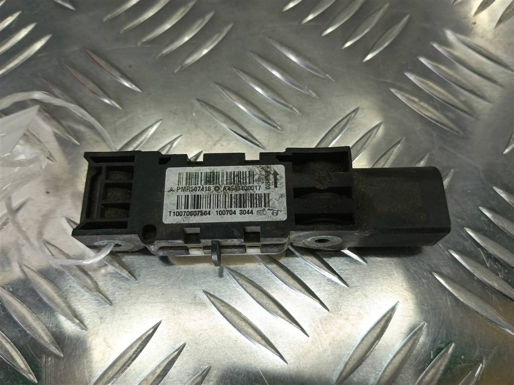 датчик удара (air bag) MITSUBISHI COLT  MR587418, 3279 рублей, Москва