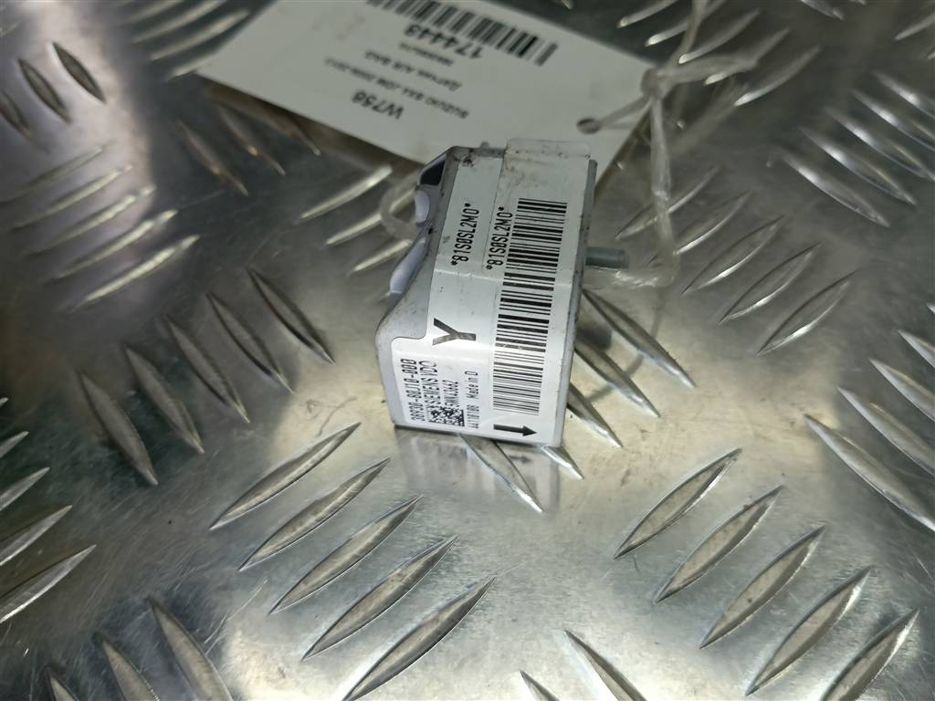 датчик удара (air bag) SUZUKI SX4 1.6 4WD MT (112 л.с.)SX4  I рестайлинг (2009—2014) Внедорожник 3893080J10, 630 рублей, Москва