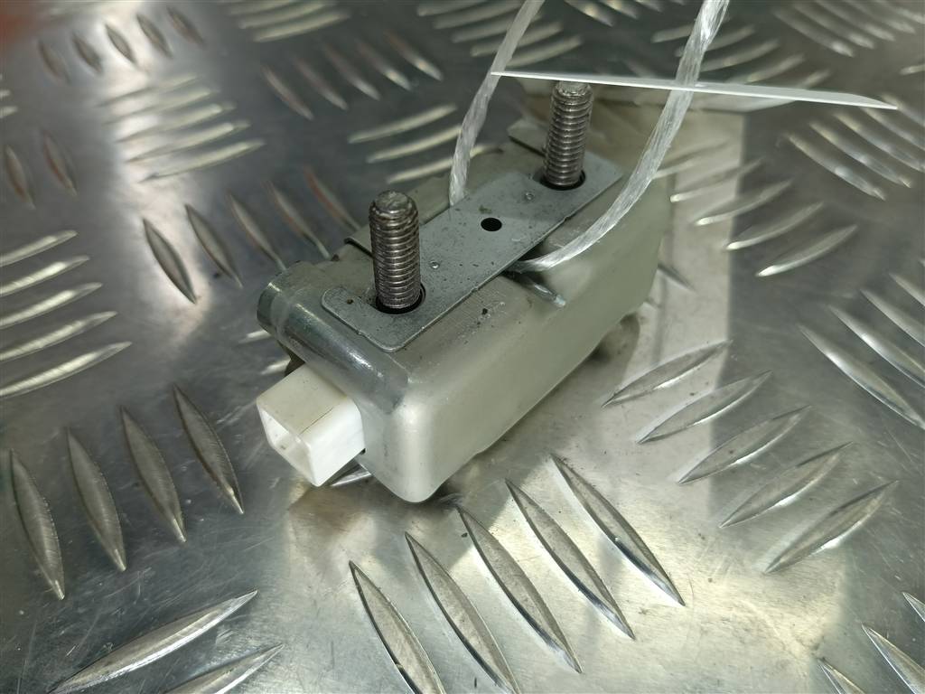 датчик удара (air bag) MITSUBISHI LANCER  8651A030, 520 рублей, Москва