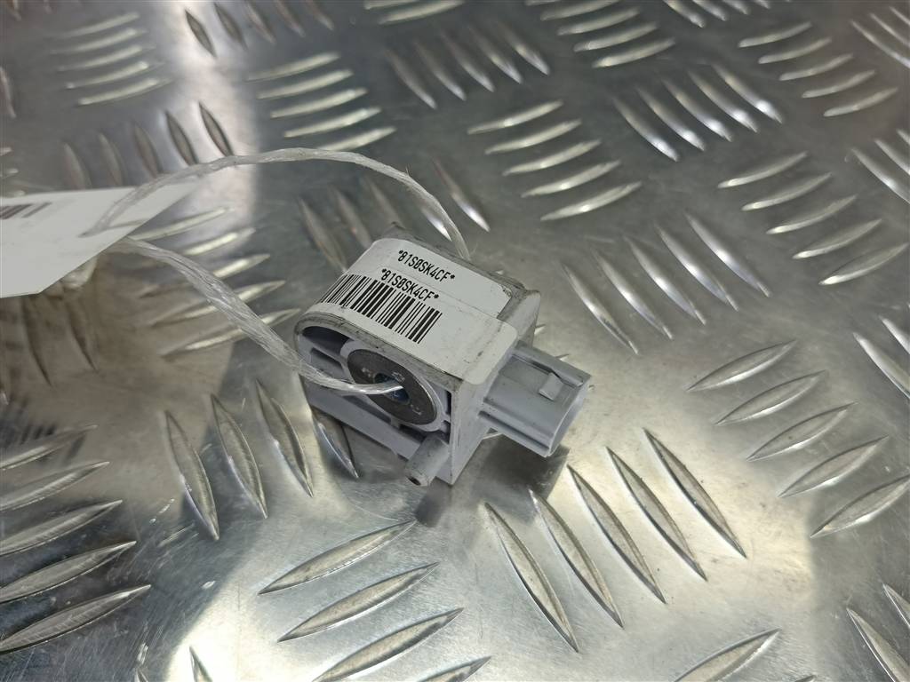 датчик удара (air bag) SUZUKI SX4 1.6 4WD MT (112 л.с.)SX4  I рестайлинг (2009—2014) Внедорожник 3893080J10, 630 рублей, Москва