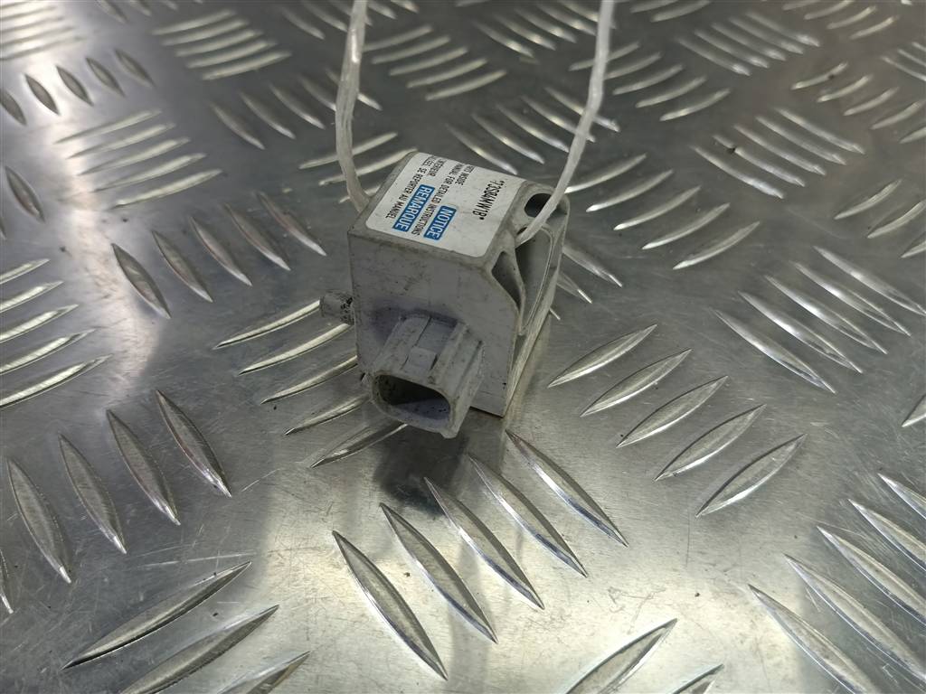 датчик удара (air bag) SUZUKI IGNIS 1.5 MT (99 л.с.)Ignis  II (2003—2008) Хетчбэк 3893086G10, 630 рублей, Москва