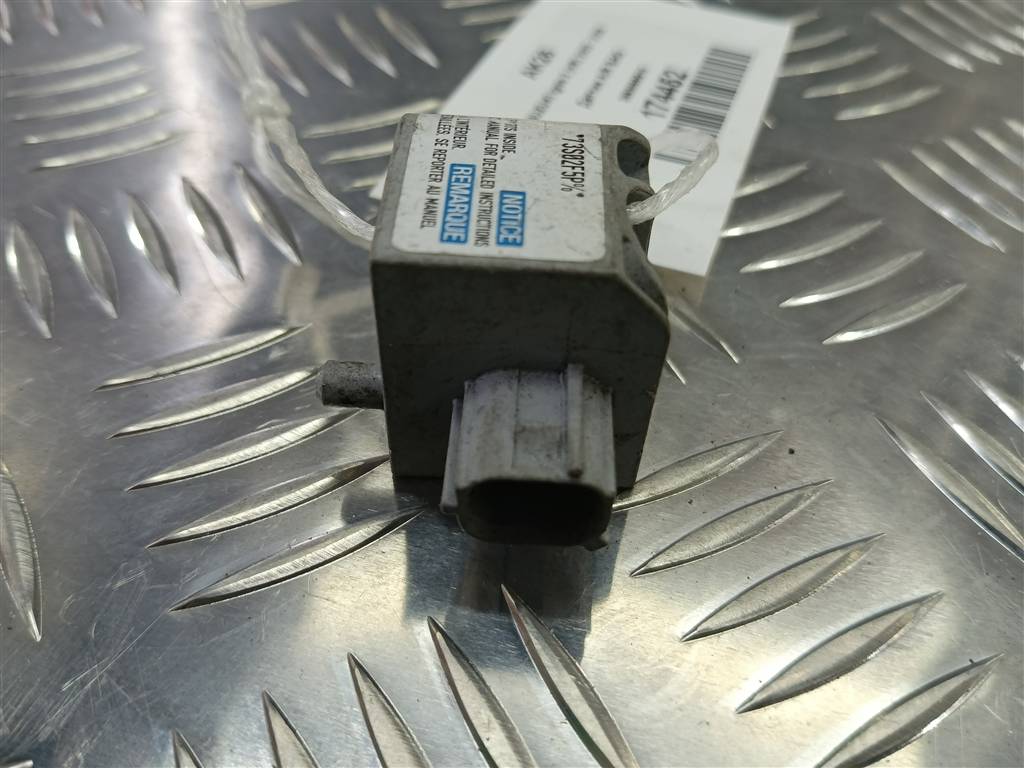 датчик удара (air bag) SUZUKI IGNIS 1.5 MT (99 л.с.)Ignis  II (2003—2008) Хетчбэк 3893086G10, 630 рублей, Москва