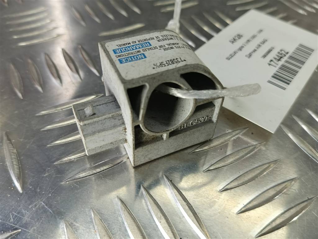 датчик удара (air bag) SUZUKI IGNIS 1.5 MT (99 л.с.)Ignis  II (2003—2008) Хетчбэк 3893086G10, 630 рублей, Москва