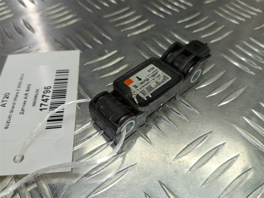 датчик удара (air bag) SUZUKI Grand Vitara 2.0 4WD MT (140 л.с.)Grand Vitara  II (2005—2008) Внедорожник 3893065J30, 520 рублей, Москва