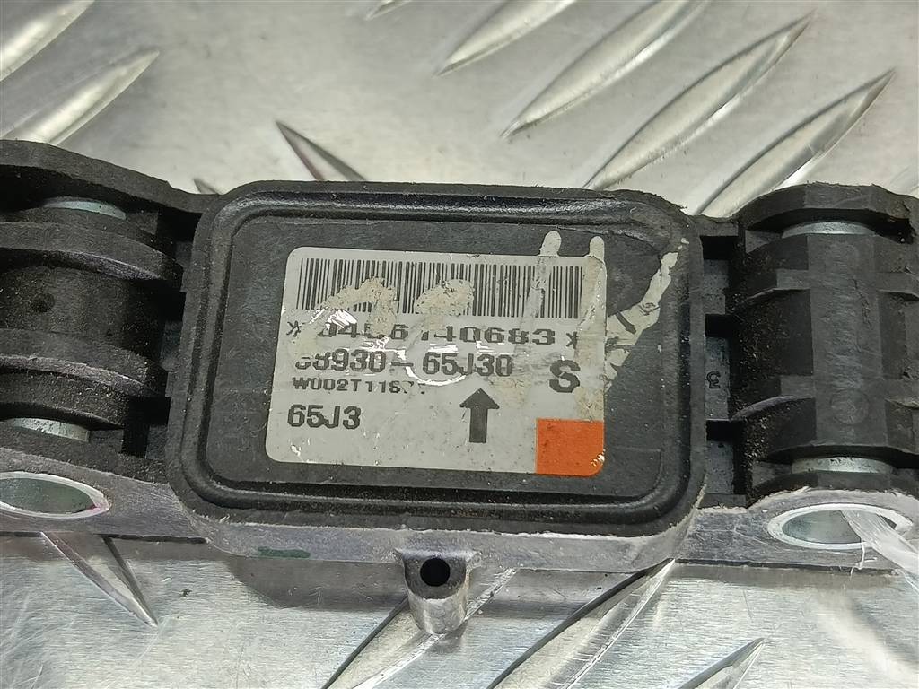 датчик удара (air bag) SUZUKI Grand Vitara 2.0 4WD MT (140 л.с.)Grand Vitara  II (2005—2008) Внедорожник 3893065J30, 520 рублей, Москва