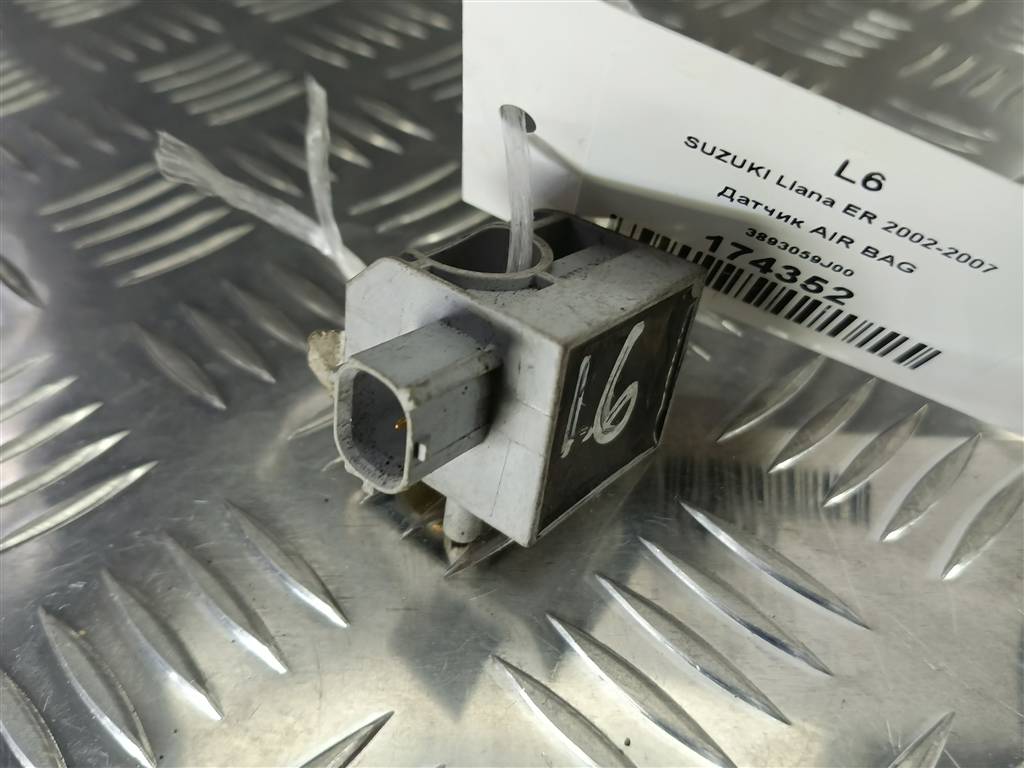 датчик удара (air bag) SUZUKI LIANA 1.6 MT (103 л.с.)Liana  I (2001—2006) Седан 3893059J00, 630 рублей, Москва