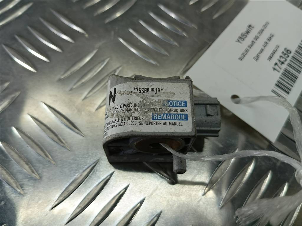 датчик удара (air bag) SUZUKI SWIFT 1.3 MT (93 л.с.)Swift  III (2004—2011) Хетчбэк 3893062J10, 520 рублей, Москва