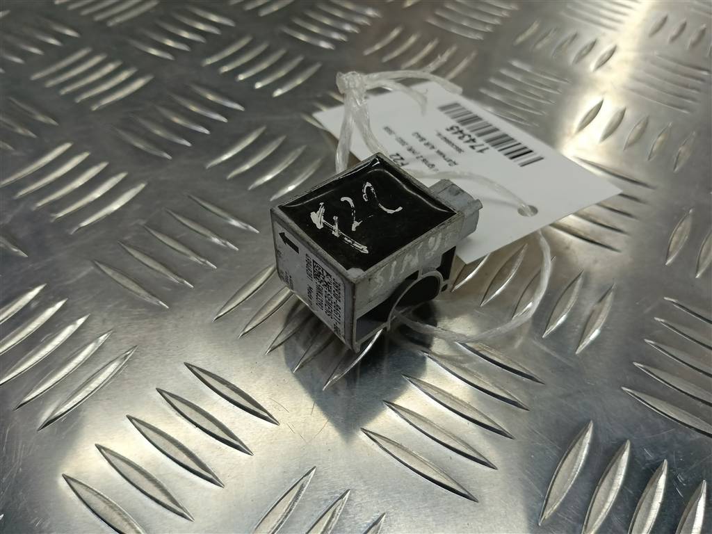 датчик удара (air bag) SUZUKI IGNIS 1.5 MT (99 л.с.)Ignis  II (2003—2008) Хетчбэк 3893086G10, 630 рублей, Москва