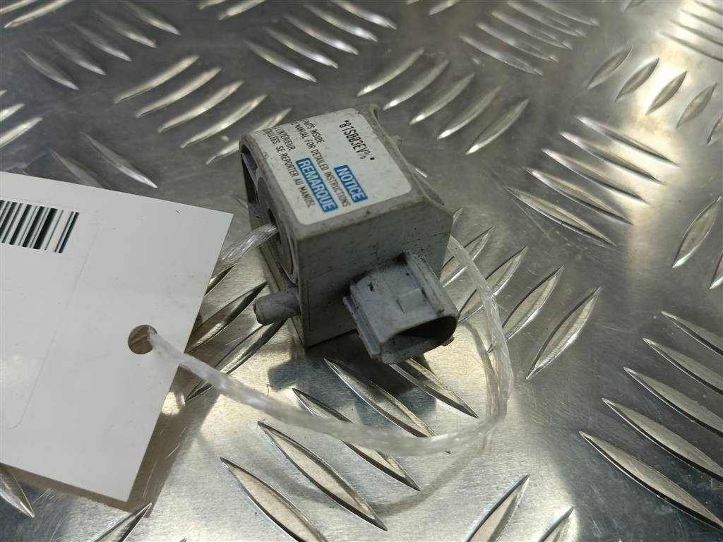 датчик удара (air bag) SUZUKI SX4 1.6 MT (125 л.с.)Swift  III (2004—2011) Хетчбэк 3893080J10, 630 рублей, Москва