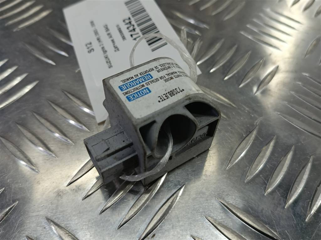 датчик удара (air bag) SUZUKI IGNIS 1.5 MT (99 л.с.)Ignis  II (2003—2008) Хетчбэк 3893086G10, 630 рублей, Москва