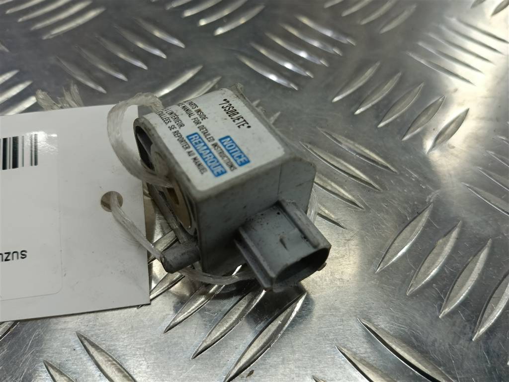 датчик удара (air bag) SUZUKI IGNIS 1.5 MT (99 л.с.)Ignis  II (2003—2008) Хетчбэк 3893086G10, 630 рублей, Москва