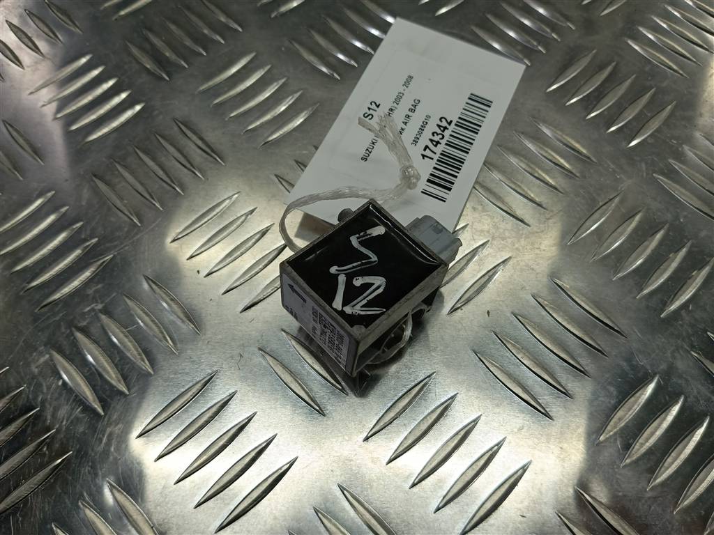 датчик удара (air bag) SUZUKI IGNIS 1.5 MT (99 л.с.)Ignis  II (2003—2008) Хетчбэк 3893086G10, 630 рублей, Москва
