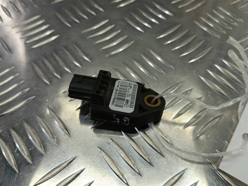 датчик удара (air bag) Hyundai GETZ 1.4 AT (97 л.с.)Getz  I рестайлинг (2005—2011) Хетчбэк 95920-2F100, 520 рублей, Москва