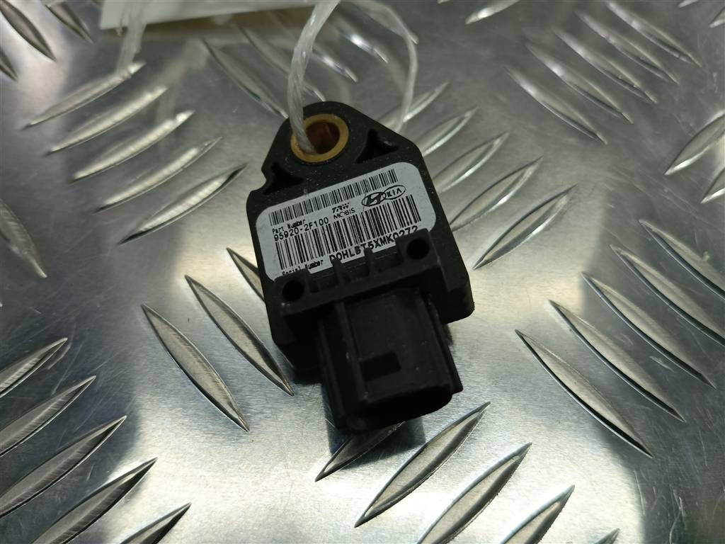 датчик удара (air bag) Hyundai GETZ 1.4 AT (97 л.с.)Getz  I рестайлинг (2005—2011) Хетчбэк 95920-2F100, 520 рублей, Москва