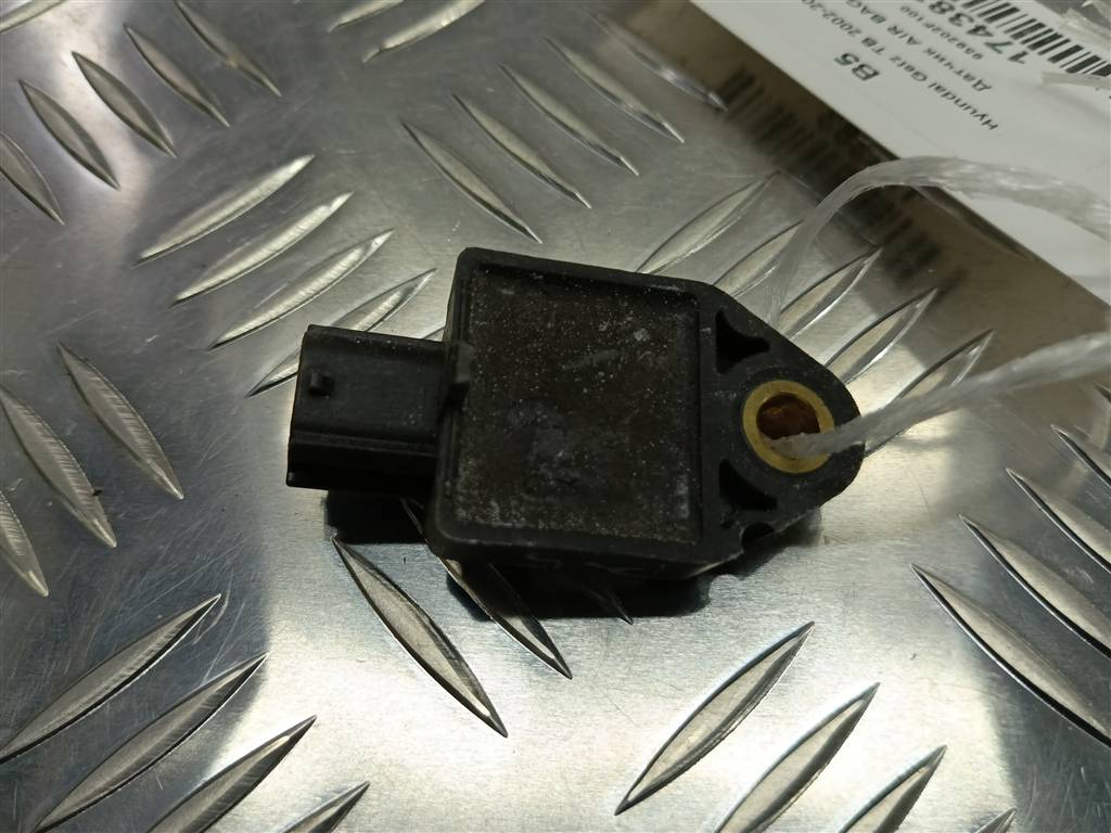 датчик удара (air bag) Hyundai GETZ 1.4 AT (97 л.с.)Getz  I рестайлинг (2005—2011) Хетчбэк 95920-2F100, 520 рублей, Москва