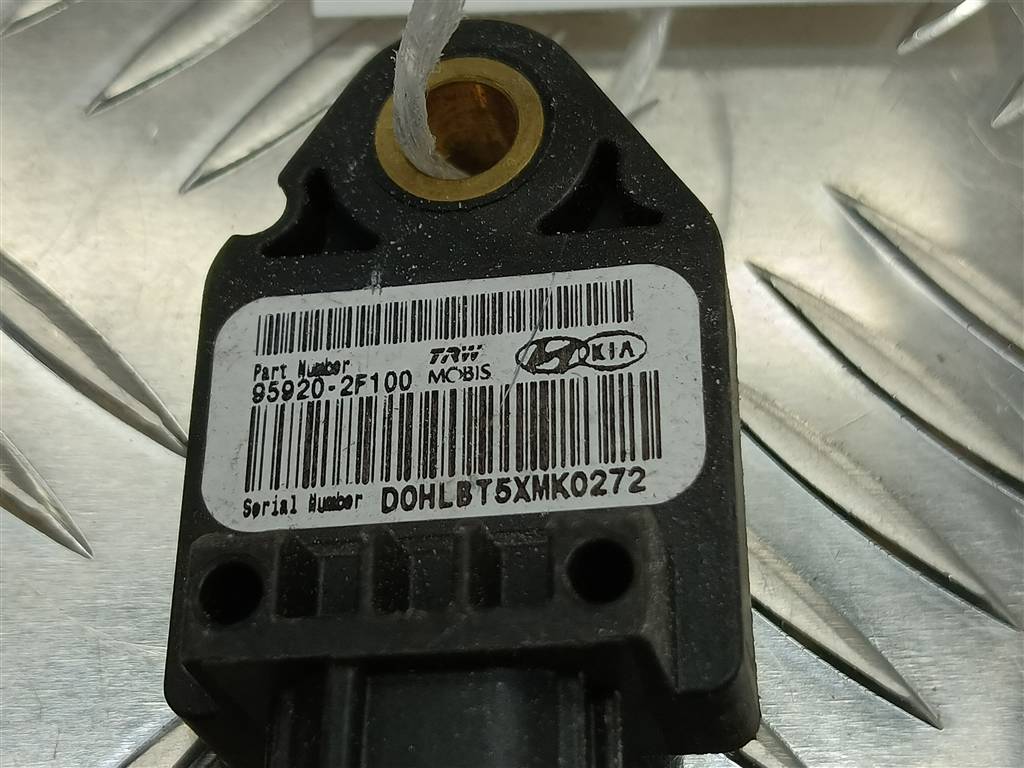 датчик удара (air bag) Hyundai GETZ 1.4 AT (97 л.с.)Getz  I рестайлинг (2005—2011) Хетчбэк 95920-2F100, 520 рублей, Москва