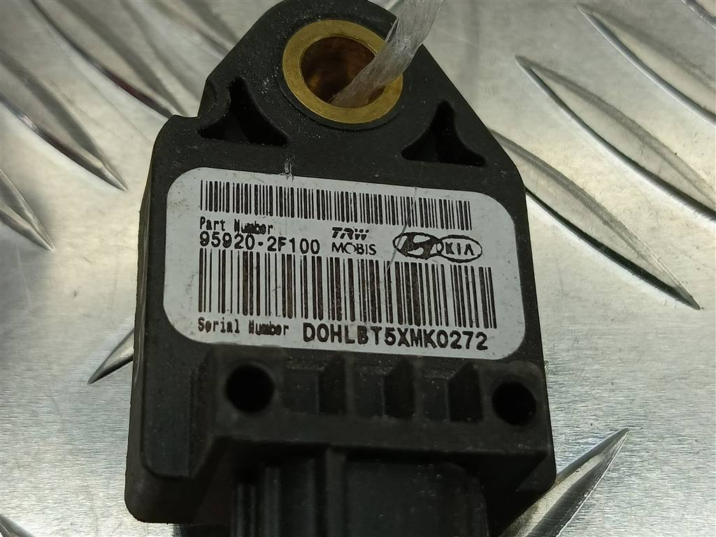 датчик удара (air bag) Hyundai GETZ 1.4 AT (97 л.с.)Getz  I рестайлинг (2005—2011) Хетчбэк 95920-2F100, 520 рублей, Москва