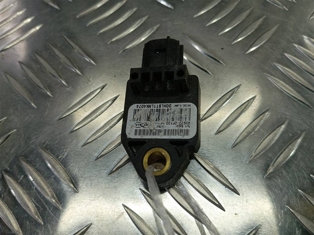 датчик удара (air bag) Hyundai GETZ 1.1 MT (66 л.с.)Getz  I рестайлинг (2005—2011) Хетчбэк 95920-2F100, 520 рублей, Москва