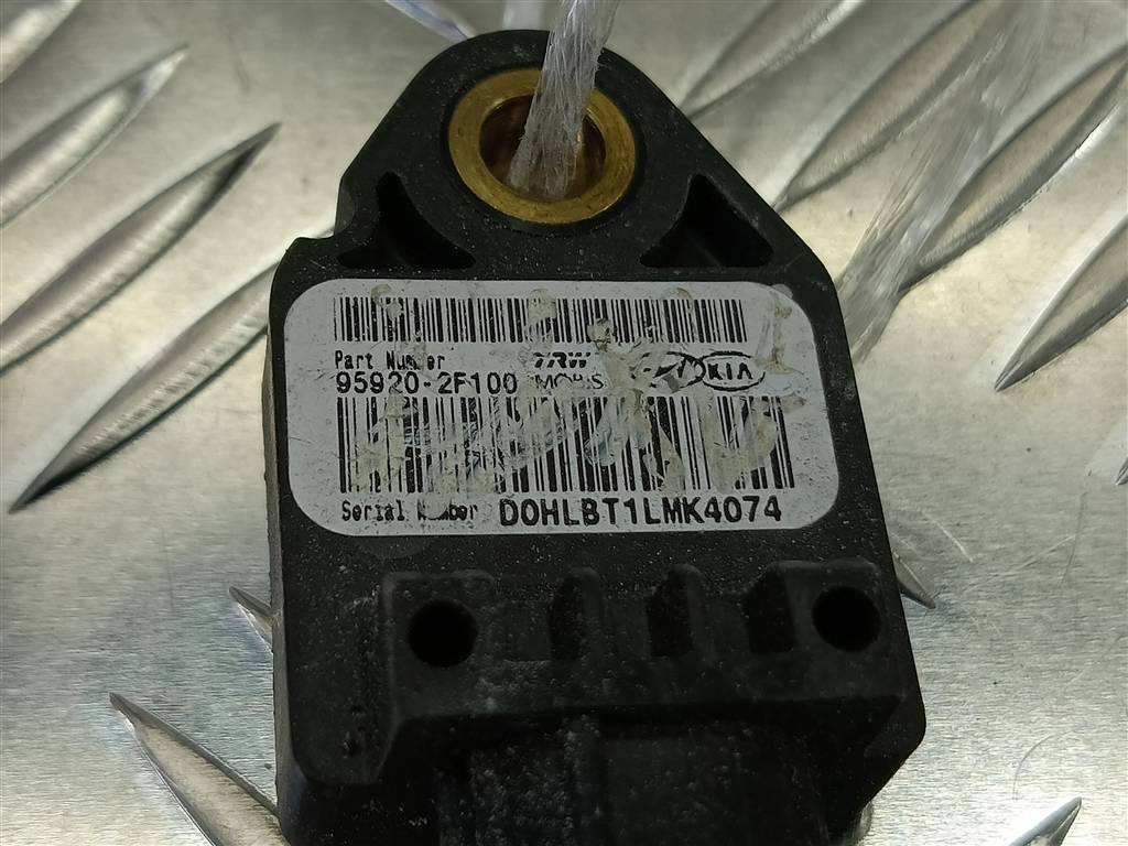 датчик удара (air bag) Hyundai GETZ 1.1 MT (66 л.с.)Getz  I рестайлинг (2005—2011) Хетчбэк 95920-2F100, 520 рублей, Москва