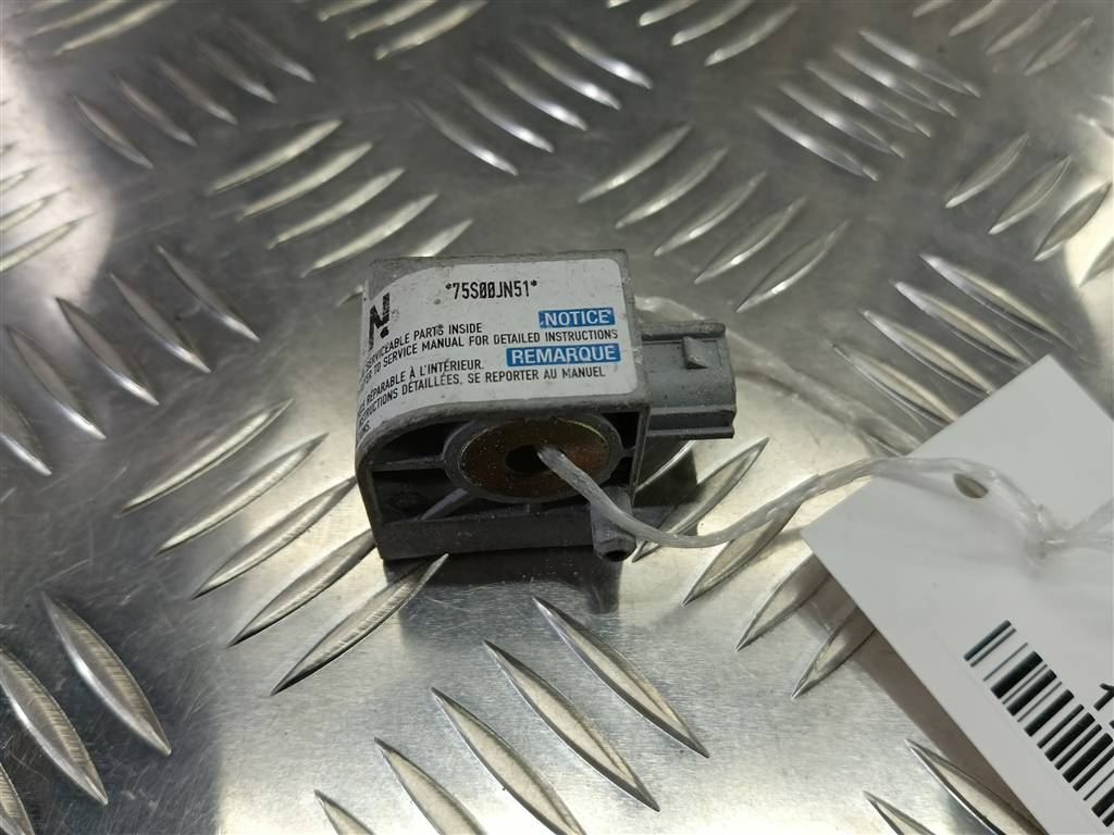 датчик удара (air bag) SUZUKI SWIFT 1.3 MT (93 л.с.)Swift  III (2004—2011) Хетчбэк 3893062J10, 520 рублей, Москва