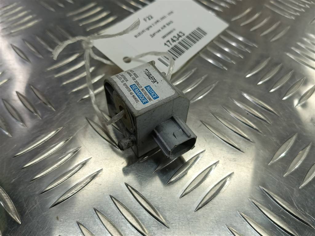 датчик удара (air bag) SUZUKI IGNIS 1.5 MT (99 л.с.)Ignis  II (2003—2008) Хетчбэк 3893086G10, 630 рублей, Москва