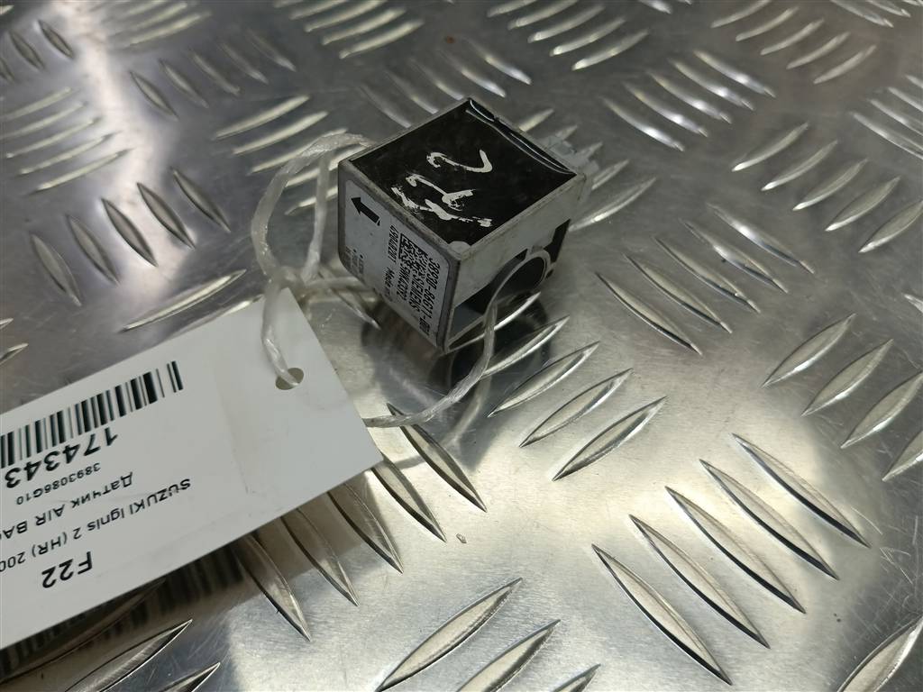 датчик удара (air bag) SUZUKI IGNIS 1.5 MT (99 л.с.)Ignis  II (2003—2008) Хетчбэк 3893086G10, 630 рублей, Москва