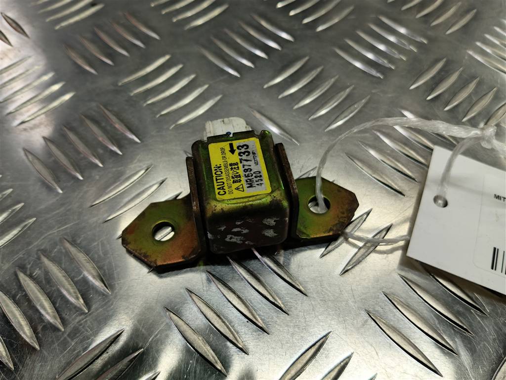 датчик удара (air bag) MITSUBISHI OUTLANDER  MR587733, 520 рублей, Москва