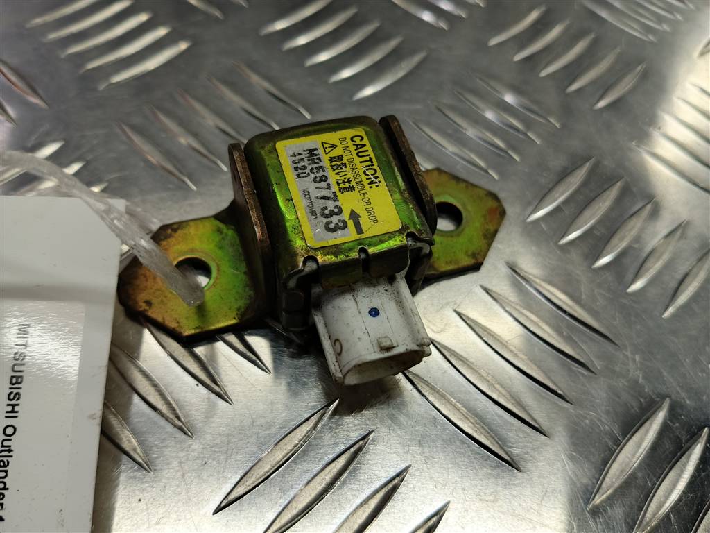 датчик удара (air bag) MITSUBISHI OUTLANDER  MR587733, 520 рублей, Москва