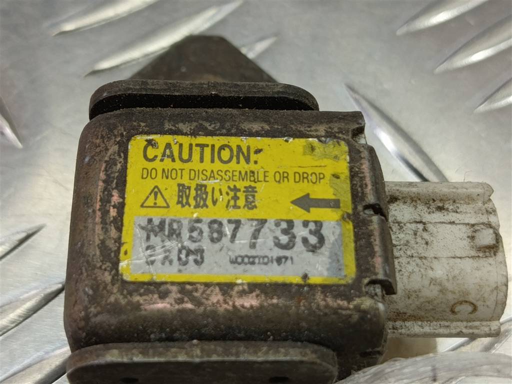 датчик удара (air bag) MITSUBISHI OUTLANDER  MR587733, 520 рублей, Москва