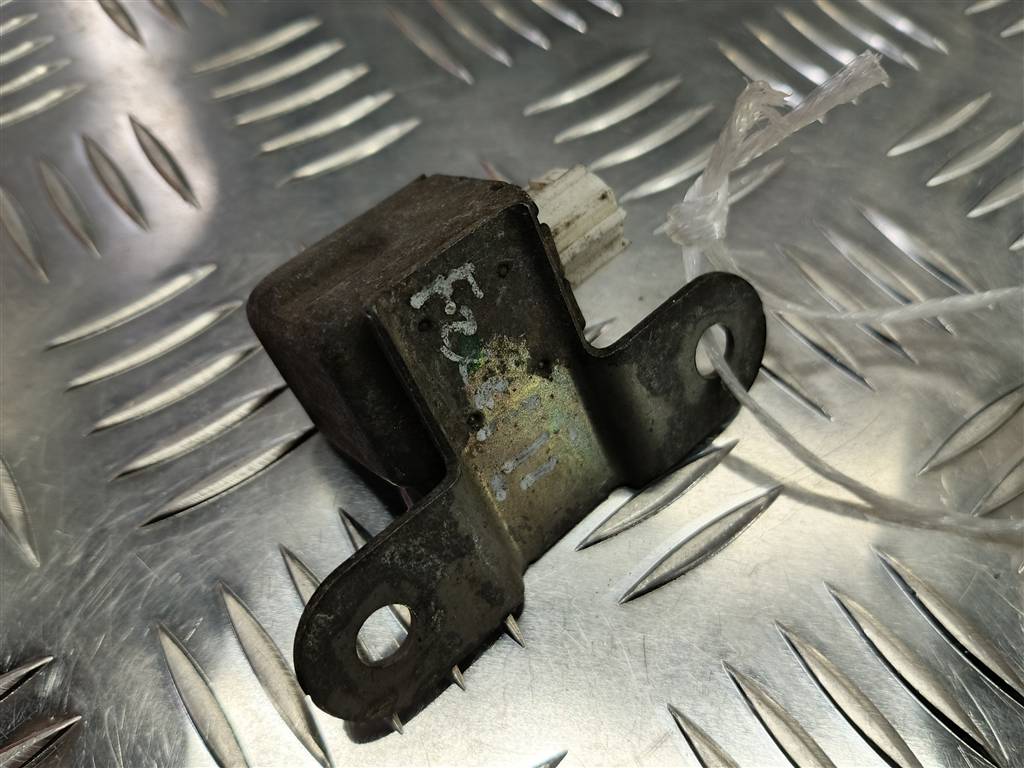 датчик удара (air bag) SUZUKI Grand Vitara  3893065J00, 520 рублей, Москва