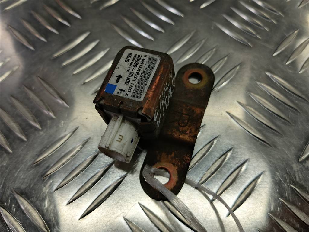 датчик удара (air bag) SUZUKI Grand Vitara  3893065J00, 520 рублей, Москва