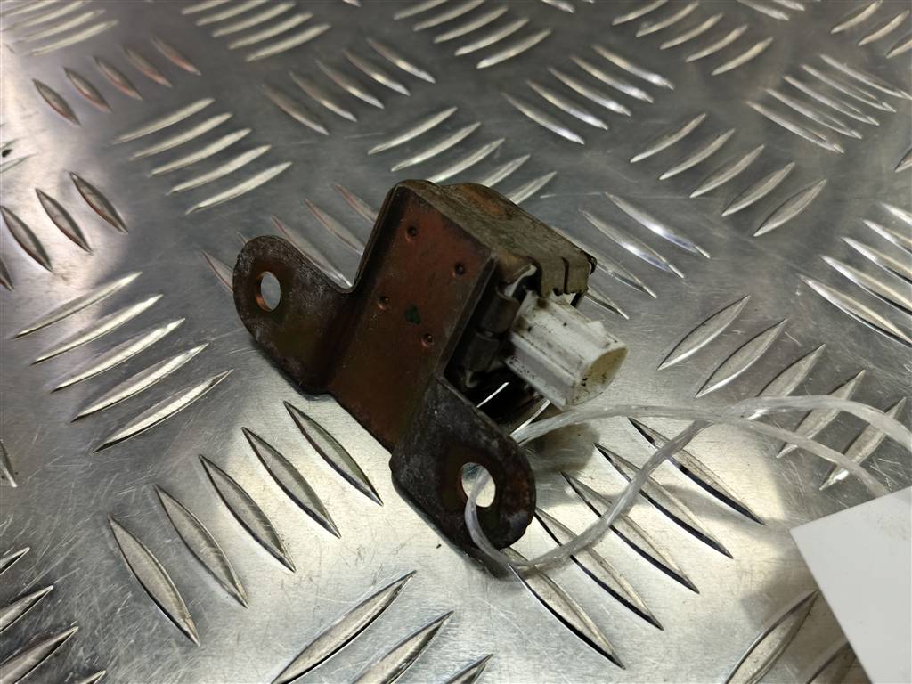 датчик удара (air bag) SUZUKI Grand Vitara  3893065J00, 520 рублей, Москва