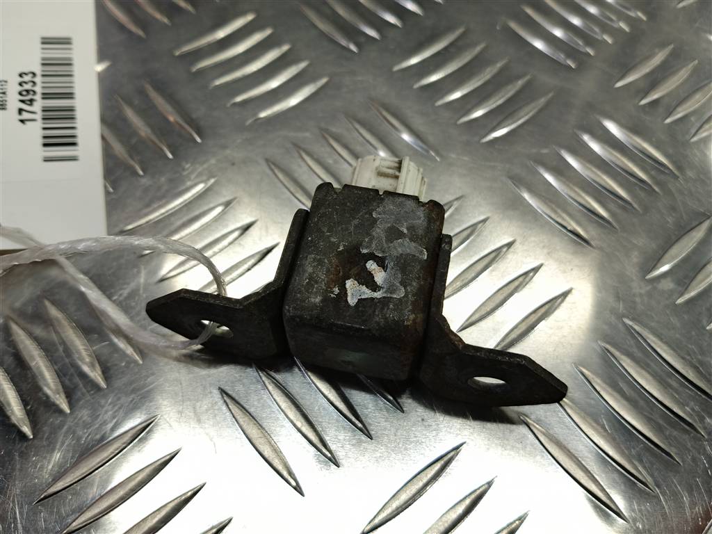 датчик удара (air bag) MITSUBISHI L200   8651A112, 630 рублей, Москва