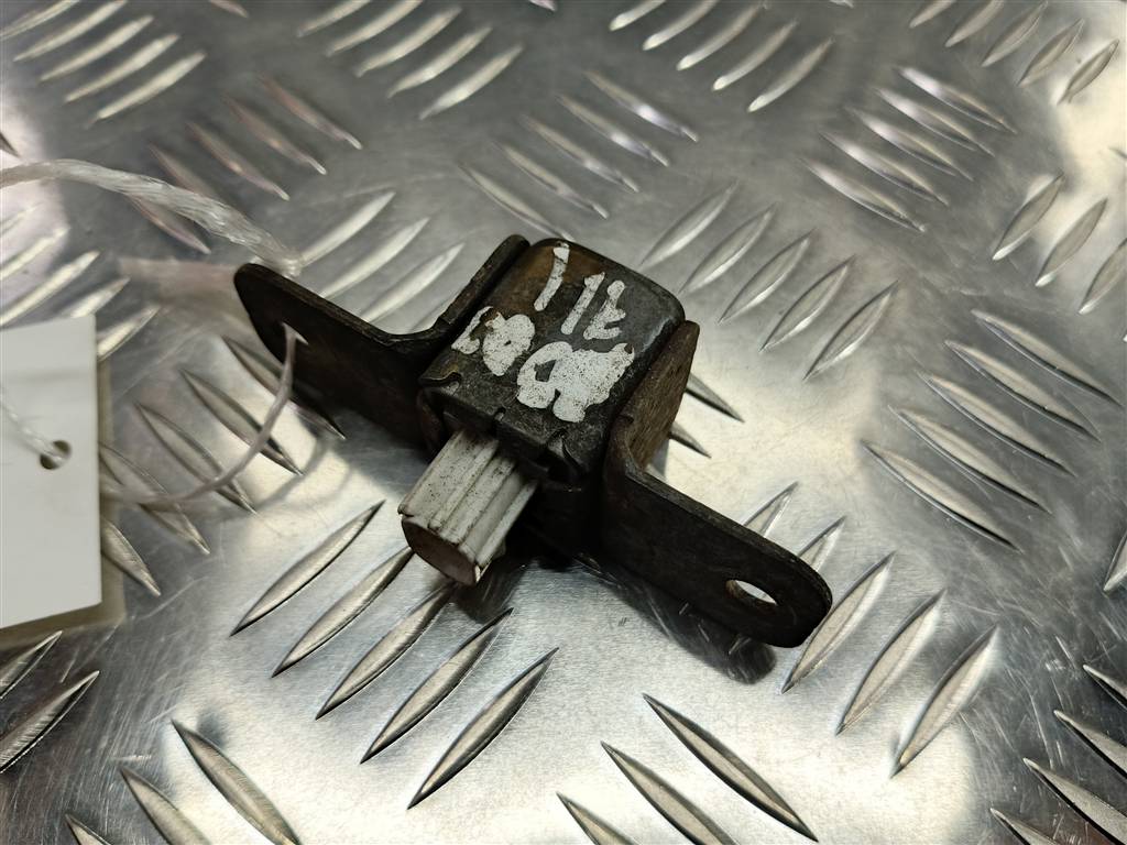 датчик удара (air bag) MITSUBISHI PAJERO  MR409363, 520 рублей, Москва