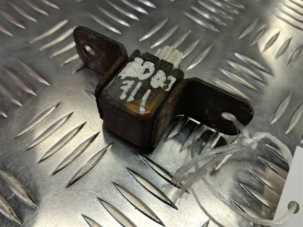 датчик удара (air bag) MITSUBISHI PAJERO  MR409363, 520 рублей, Москва