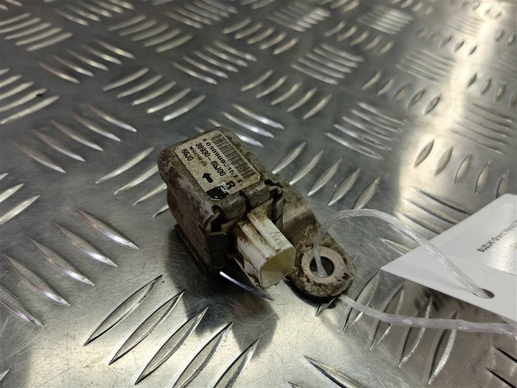 датчик удара (air bag) SUZUKI Grand Vitara  3893065J00, 520 рублей, Москва