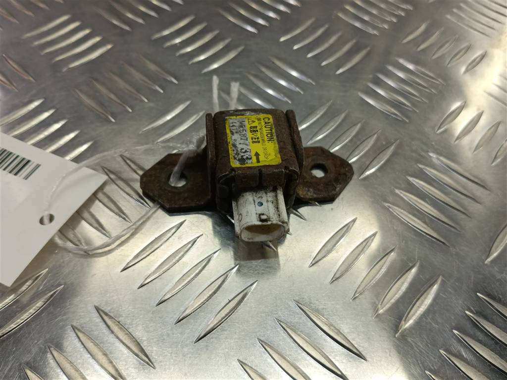 датчик удара (air bag) MITSUBISHI OUTLANDER  MR587733, 520 рублей, Москва