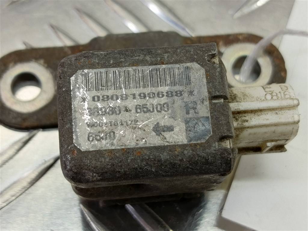 датчик удара (air bag) SUZUKI Grand Vitara  3893065J00, 520 рублей, Москва